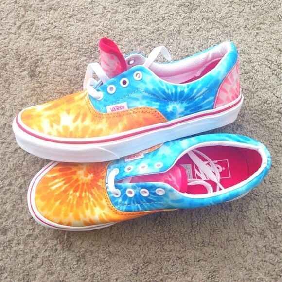 Vans Era Tie Dye Block Girls BRAND NEW IN BOX - Picture 1 of 7